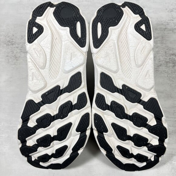 Hoka One One Clifton 9 Running Shoes - Men's Size 9 - Black - Picture 9 of 10